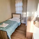 아파트 Skyline View 2br *