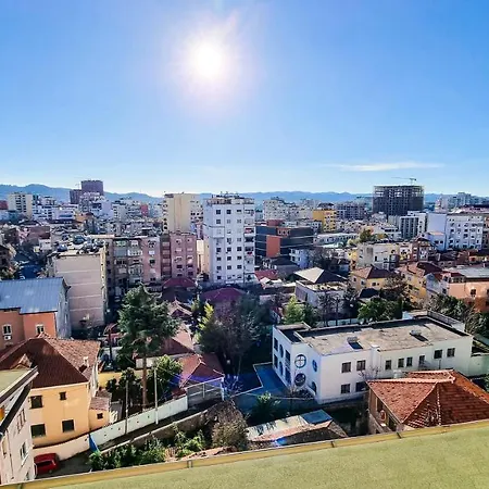 Skyline View 2br 티라나