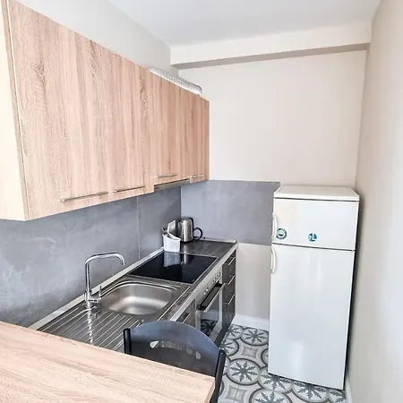 Apartament Skyline View 2br Tirana
