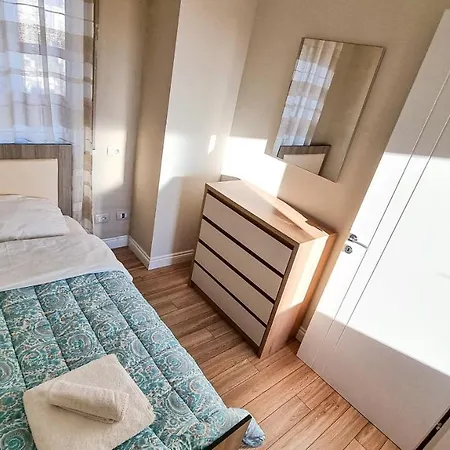 Skyline View 2br 티라나