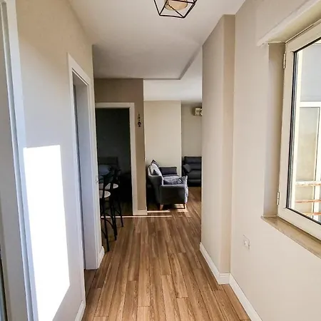 公寓 Skyline View 2br 地拉那